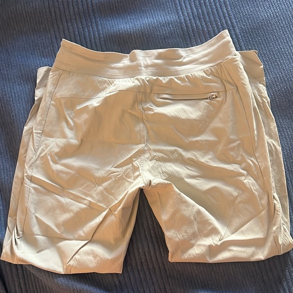 Athleta NWOT Trekkie North Jogger 10 - Picture 3 of 5